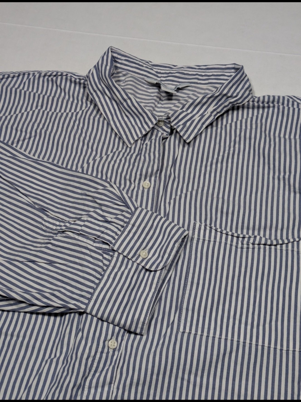 Old Navy Women's "The Boyfriend Shirt" Button Up Striped Shirt